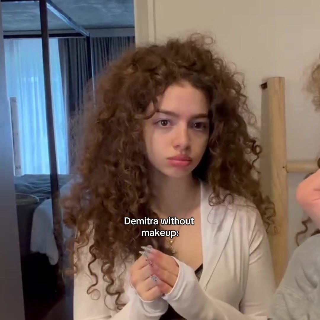 @𝘙𝘢𝘺𝘯𝘢𝜗𝜚