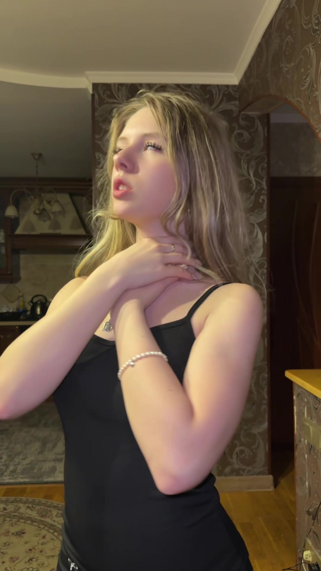 @Никуша