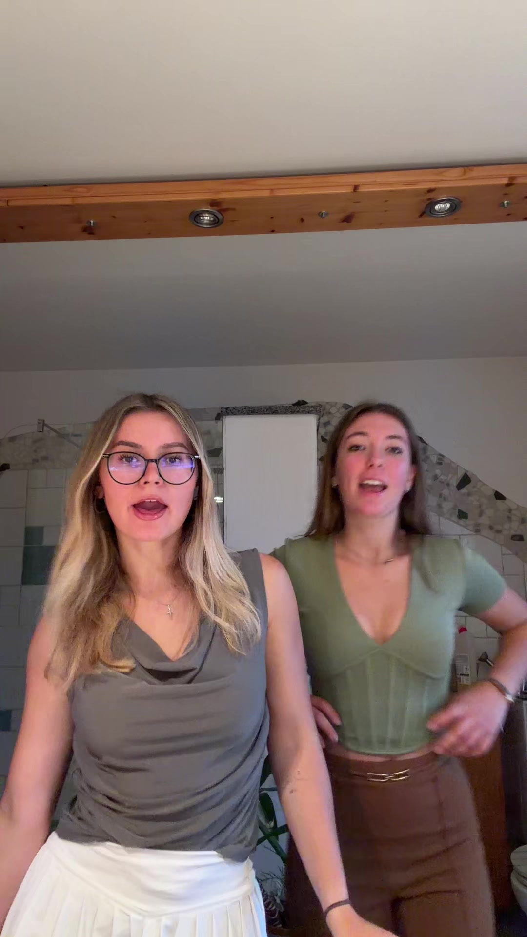 @blondie