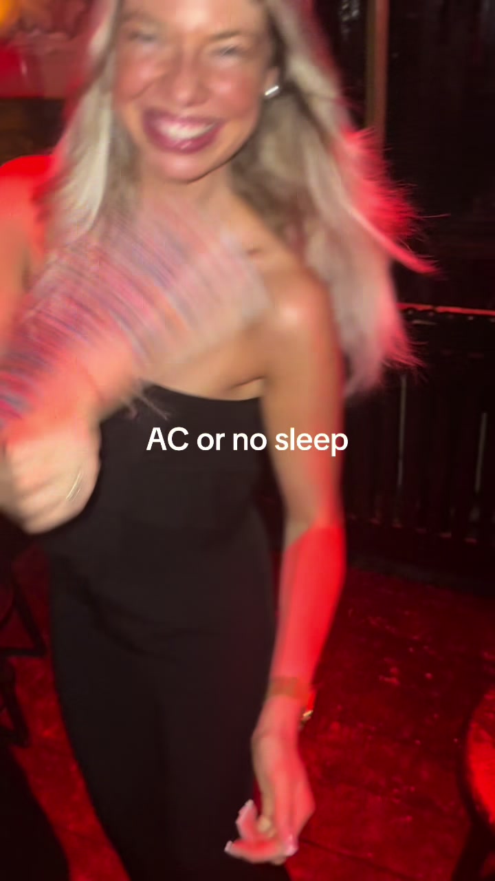 @_SophieJulia_