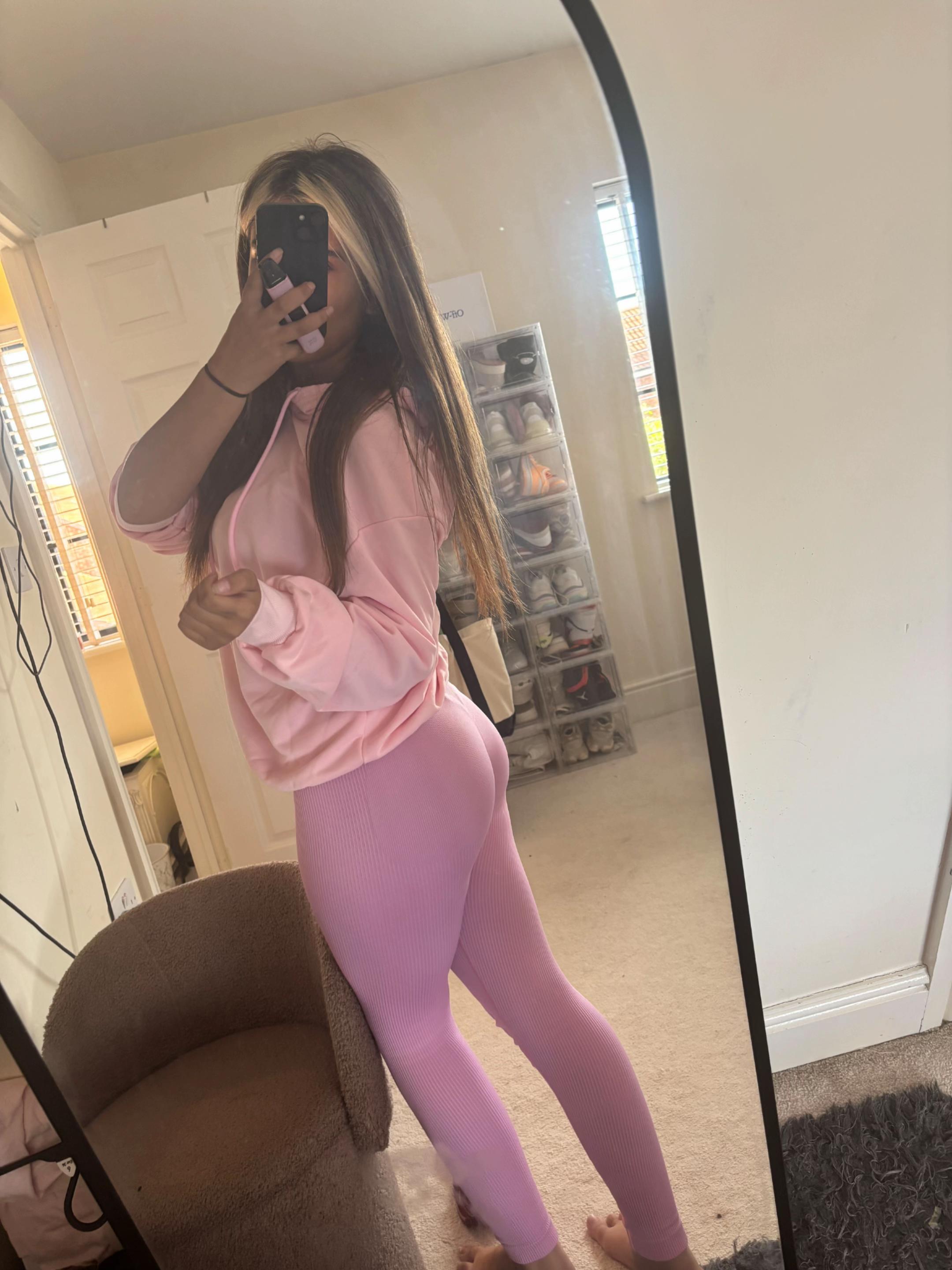 @leylalivexx