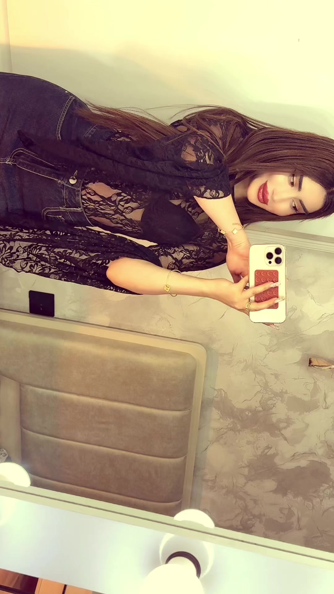 @Məleykə Akbərli