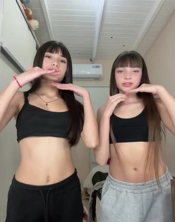 @𝒱𝒶𝓁𝑒𝓃𝓉𝒾𝓃 𝓉𝑒 𝒶𝓂𝑜
