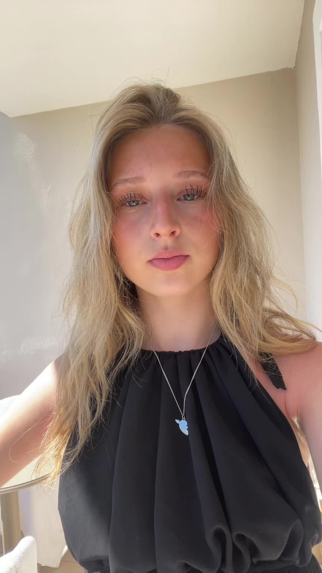 @Nicolineasland