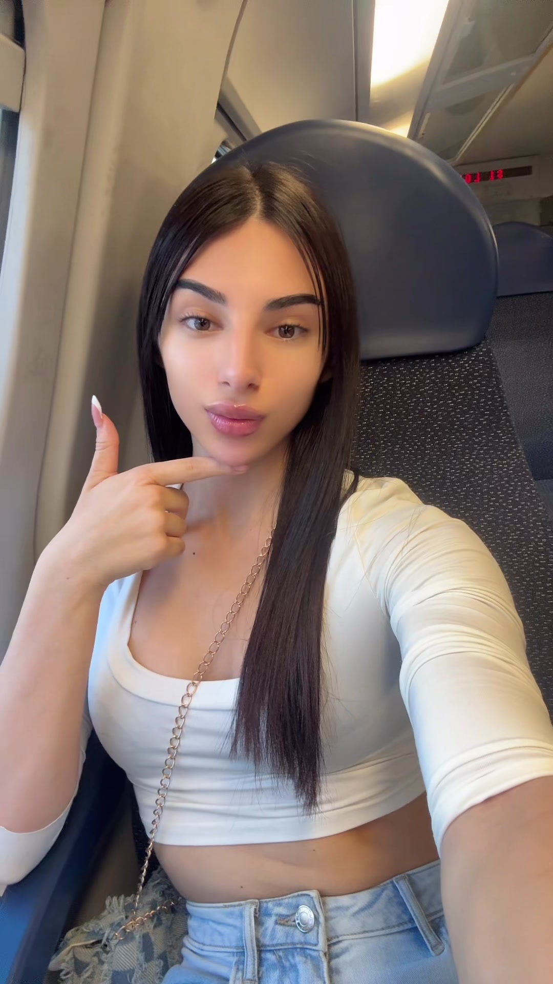 @𝒜𝓈𝒾𝒶