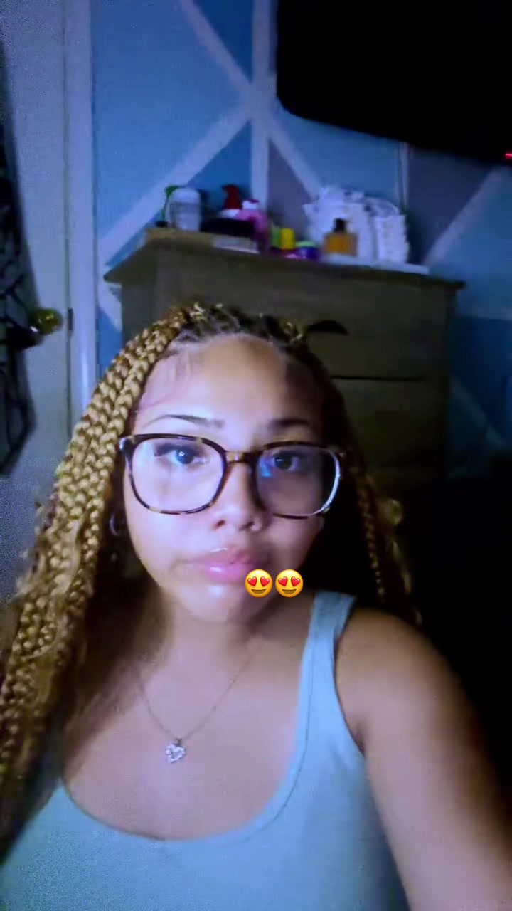 @moraaaameliii