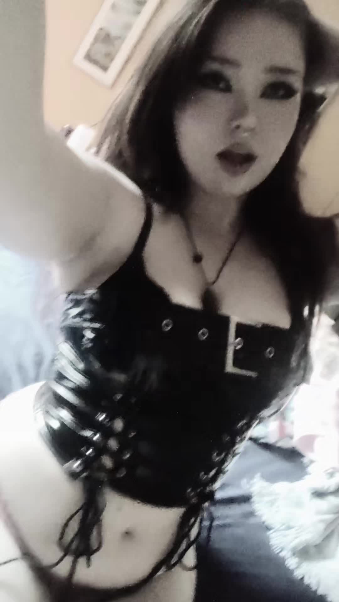 @matronasty