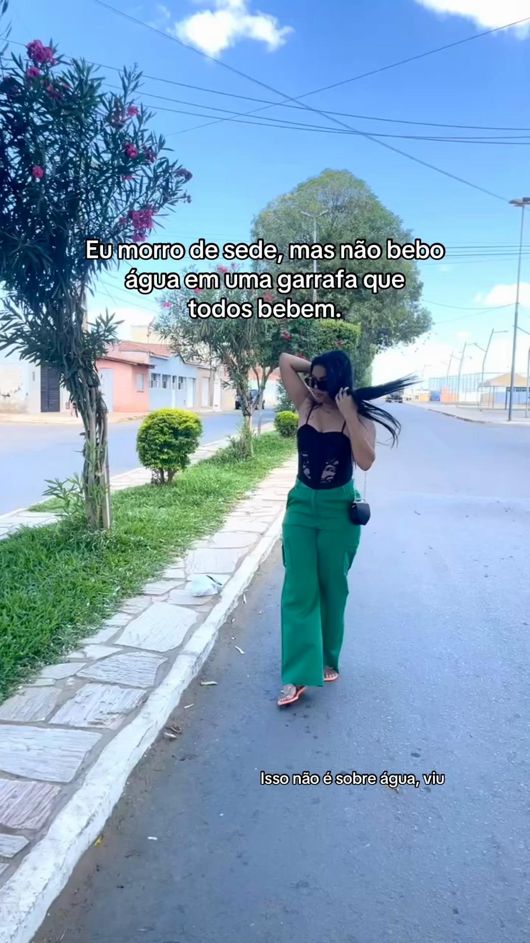 @T&acirc;mara Lucas