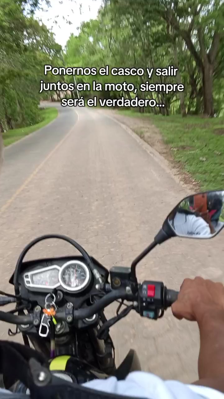 @🦜🐕Bianca Gonzalez