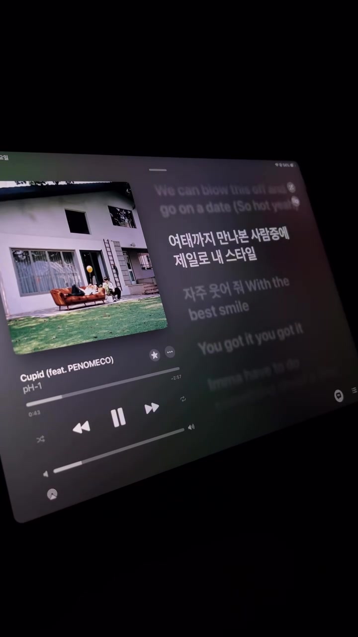 @안경만두