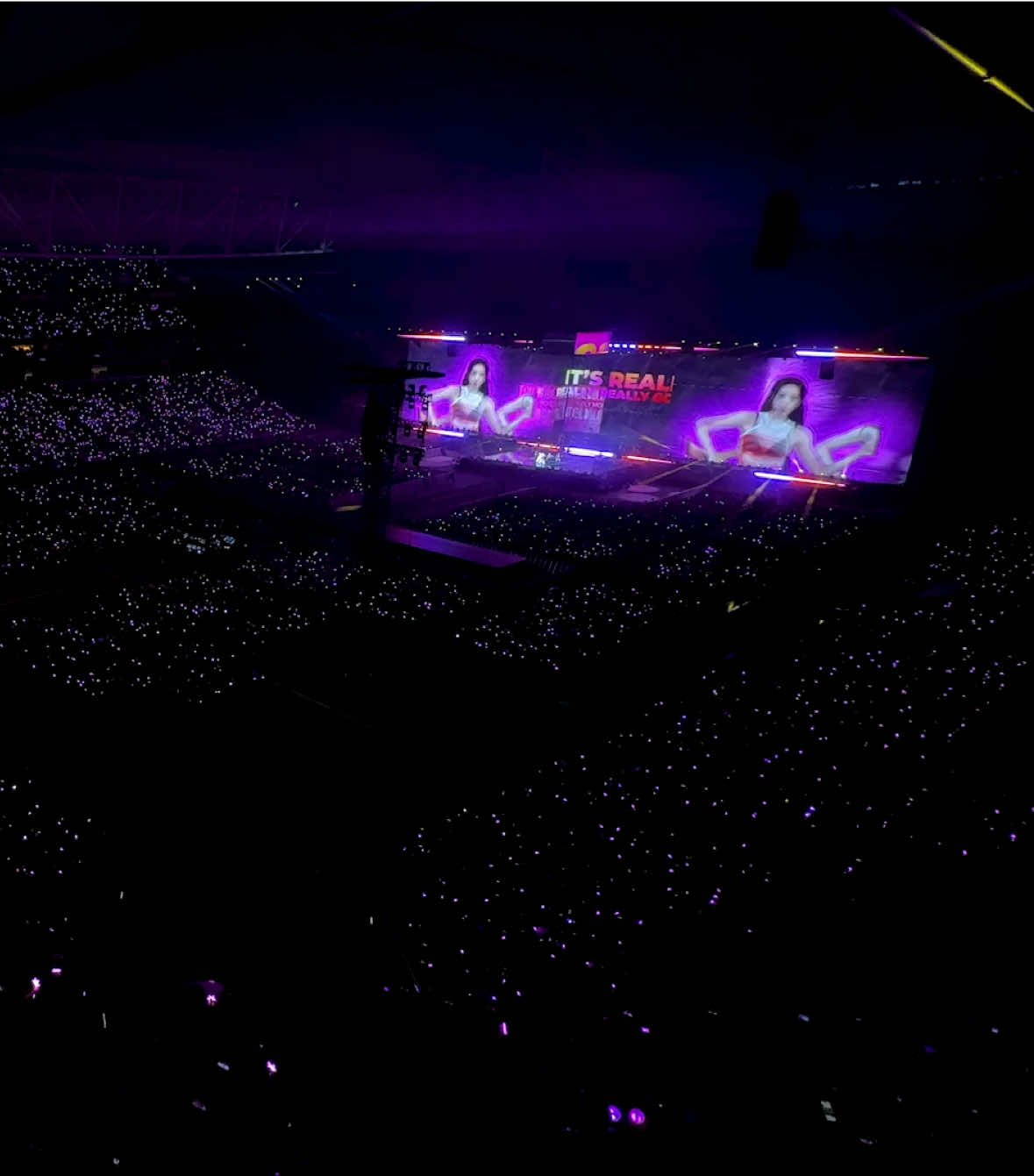 @i-dle (아이들)