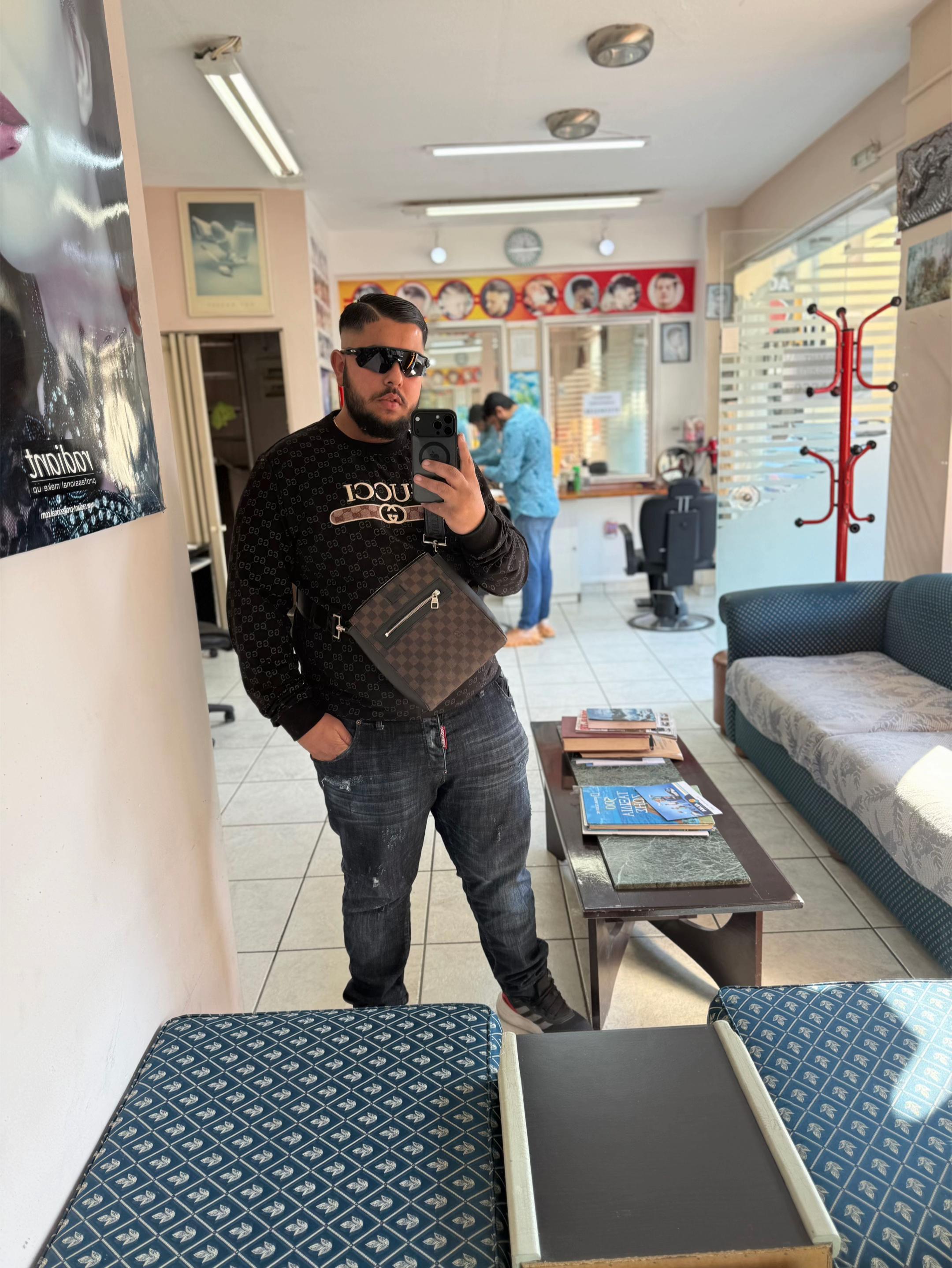 @JOHNNY.__.BIGBOSS