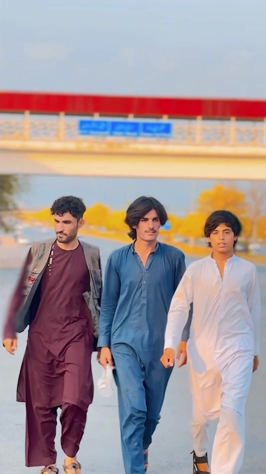 @𝑨𝑲𝑩𝑨𝑹 خٹک 🤴