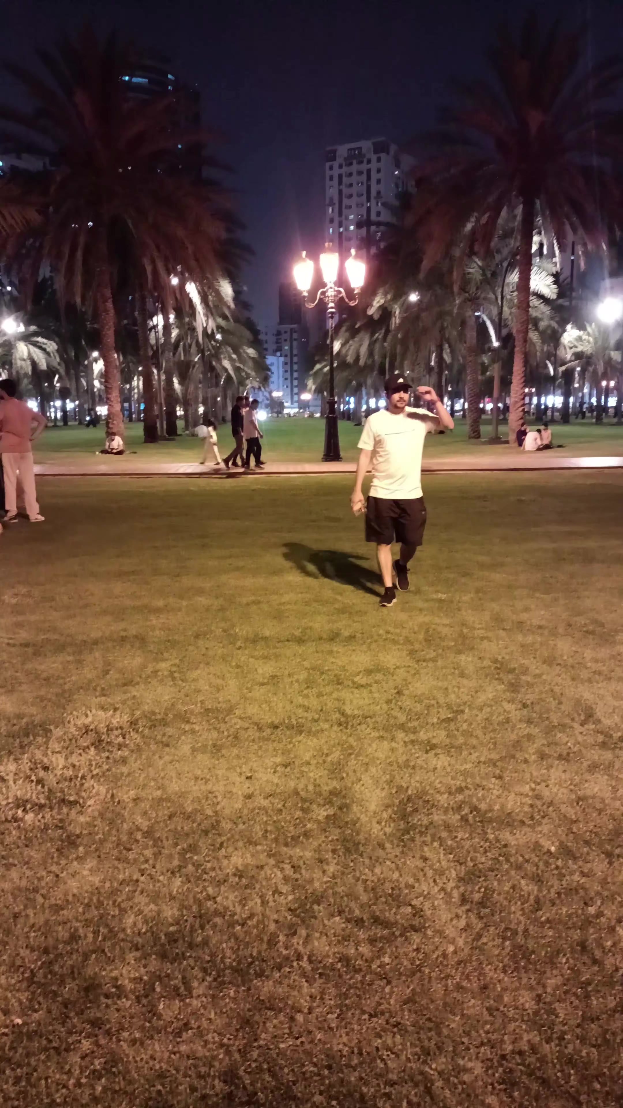 @DUBAI Boy 🇦🇪
