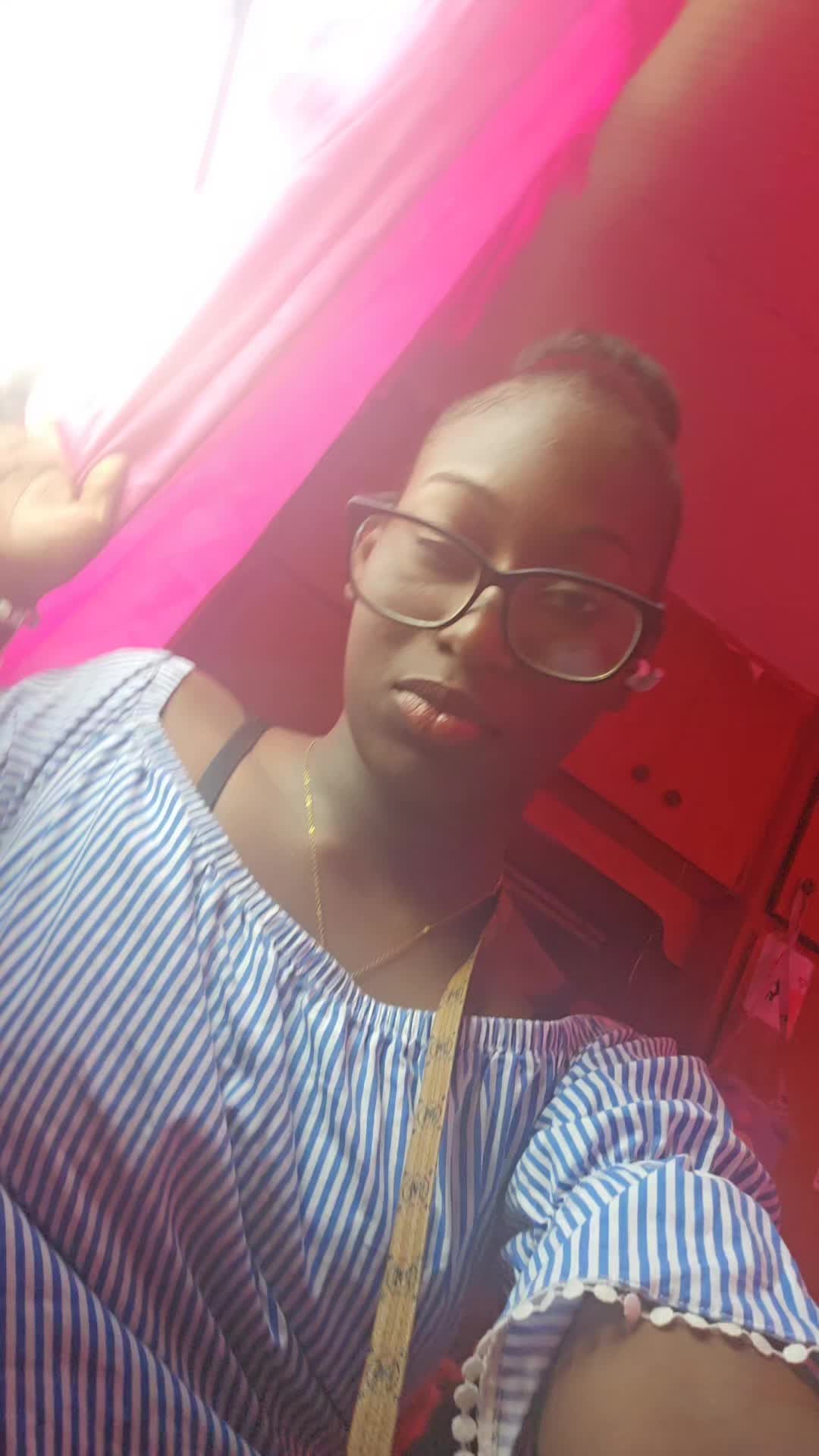 @𝒔𝒂𝒉𝒑𝒓𝒆𝒕𝒕𝒚😻