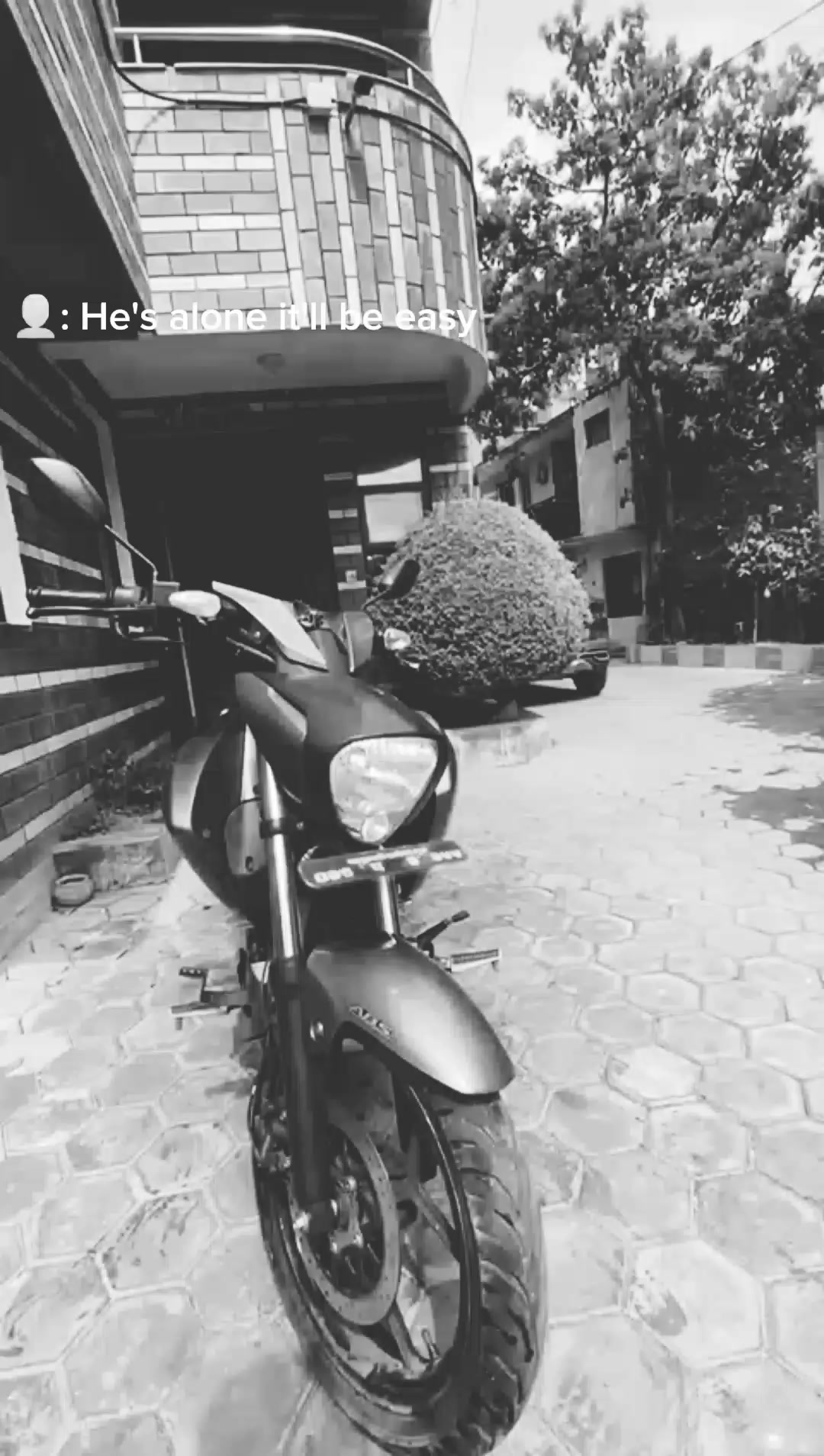 @CHIRAYU🌩🏍️