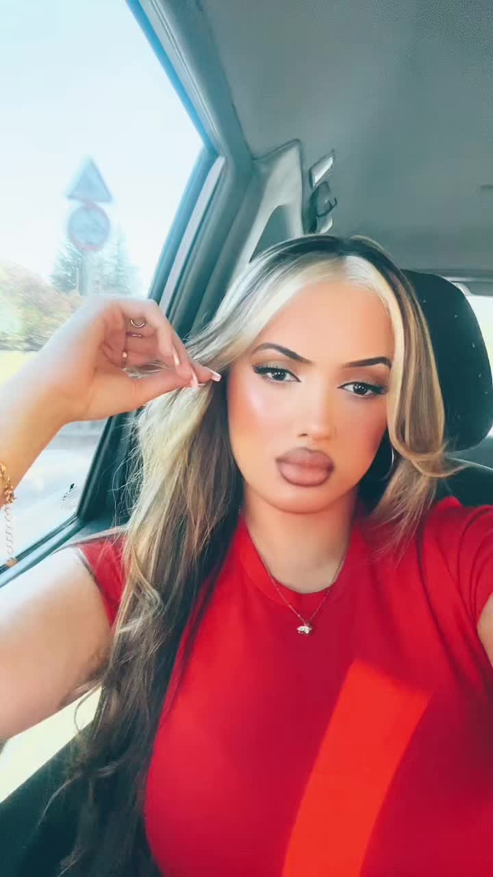 @👑