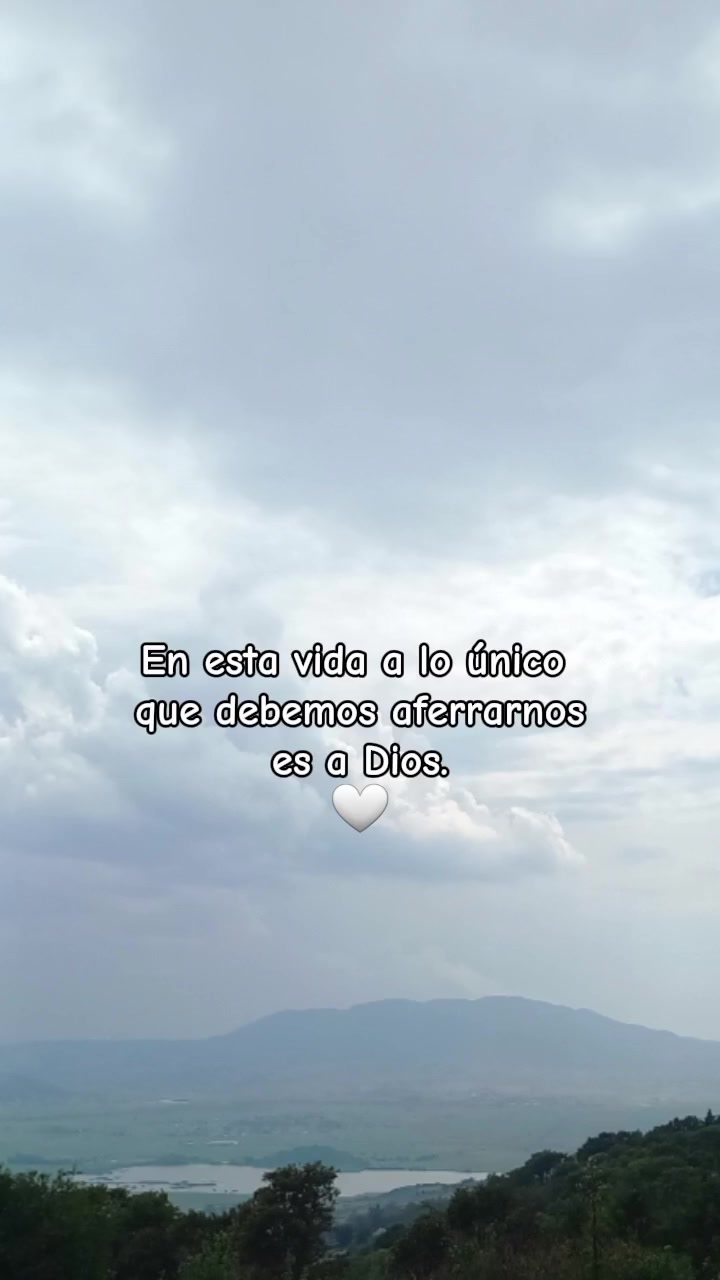 @gaby delacruz7900