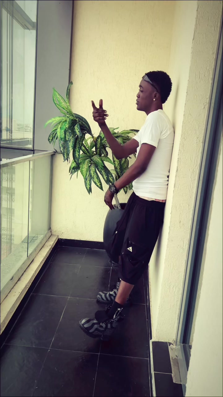 @OKANLAWON 𝐉𝐍𝐑 👽🖤