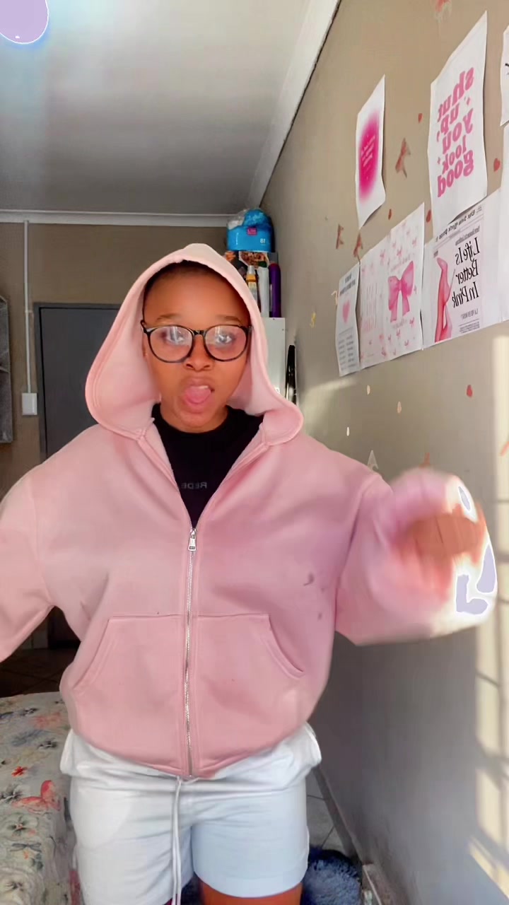 @khumeshna Nxumalo