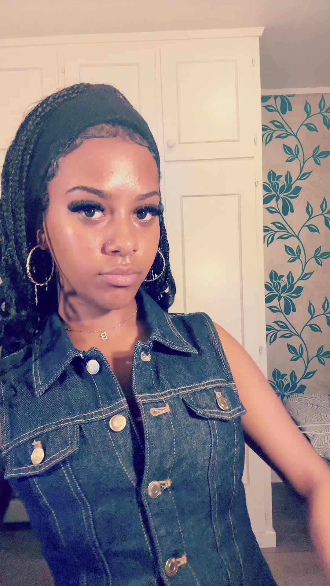 @ℬ🎀