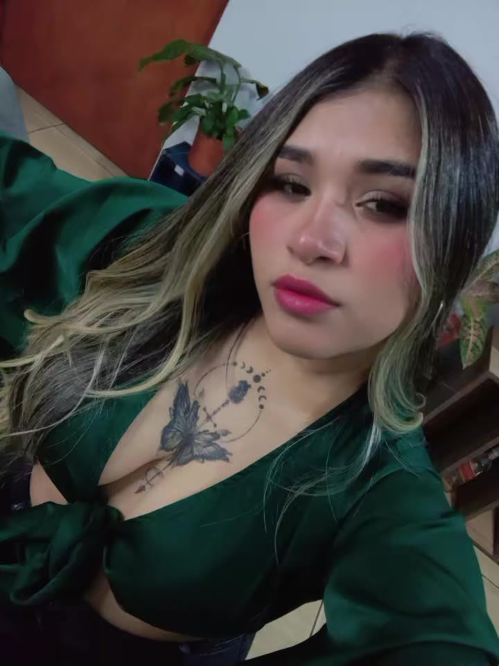 @Dani 🦂🌺🌸