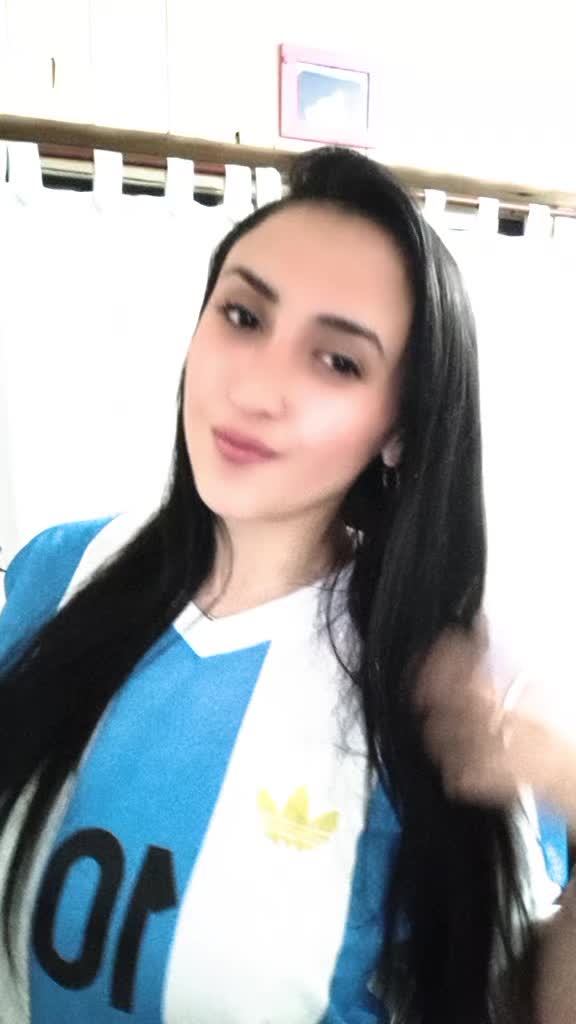 @Rena Chavero💋