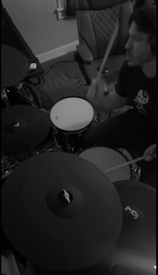 @Wolfydeadbeat