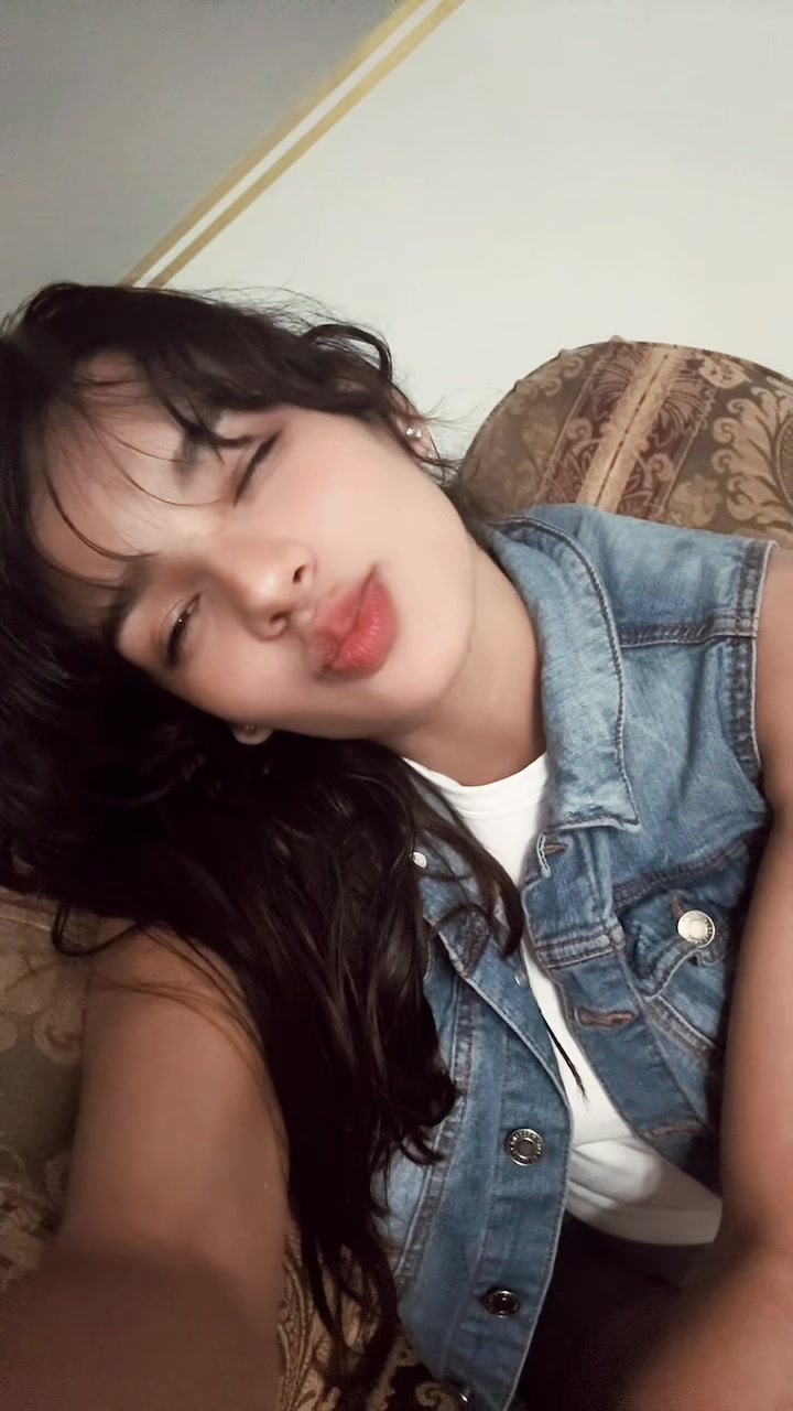 @😘Rosmeri 🌙