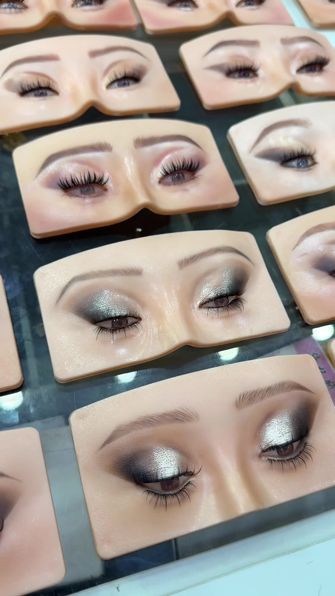 @Sky Make Up