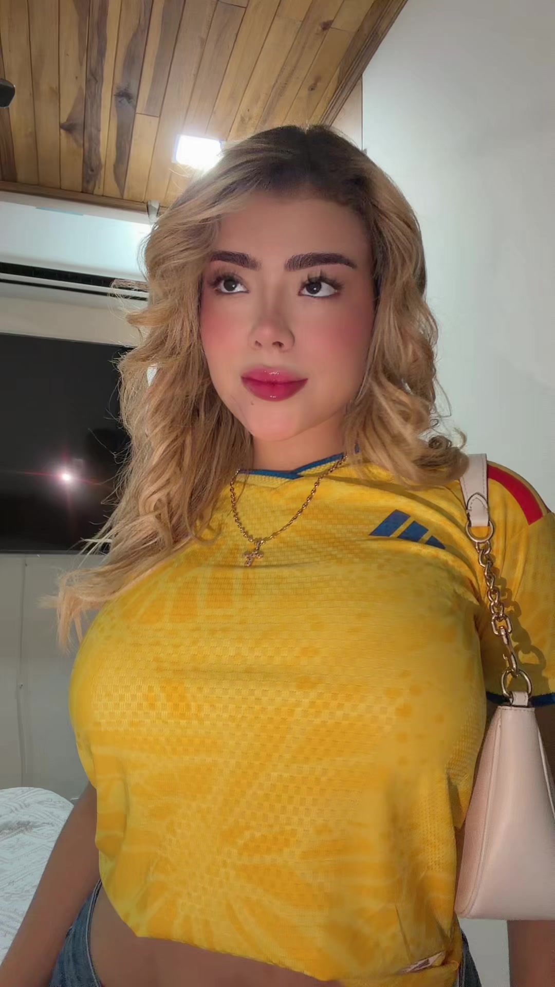@Camila🧿🦂