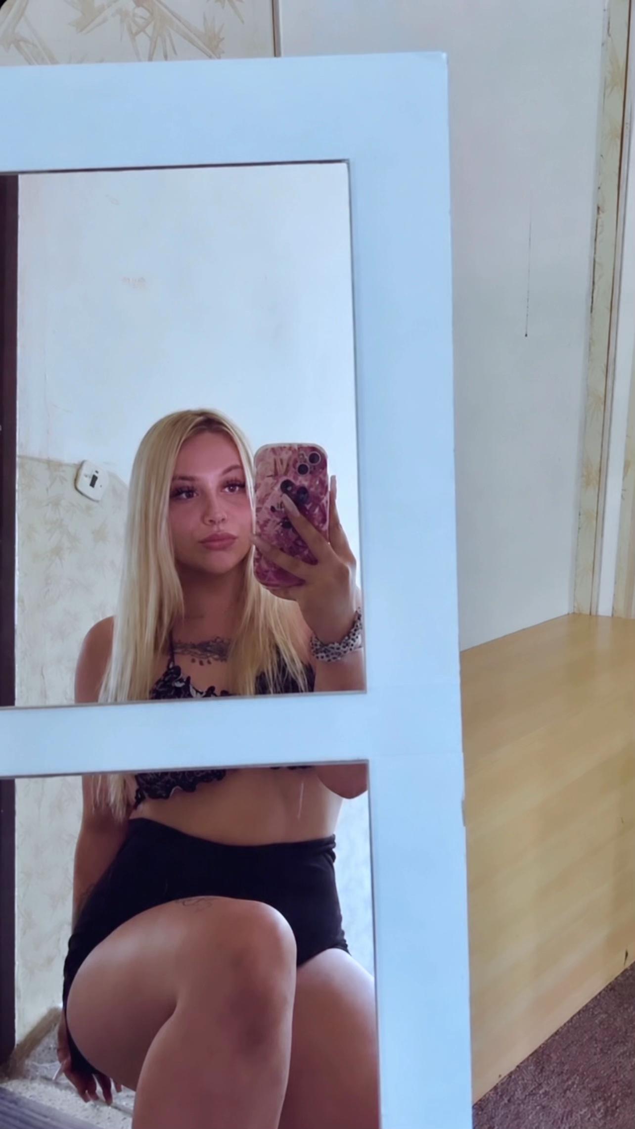 @🎀𝕰𝖛𝖊𝖑𝖎𝖓𝖊𝖊🎀