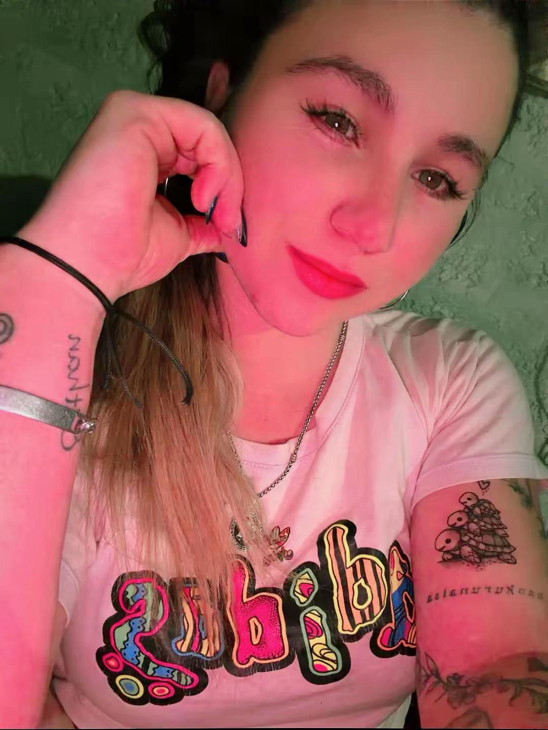 @✨🦋