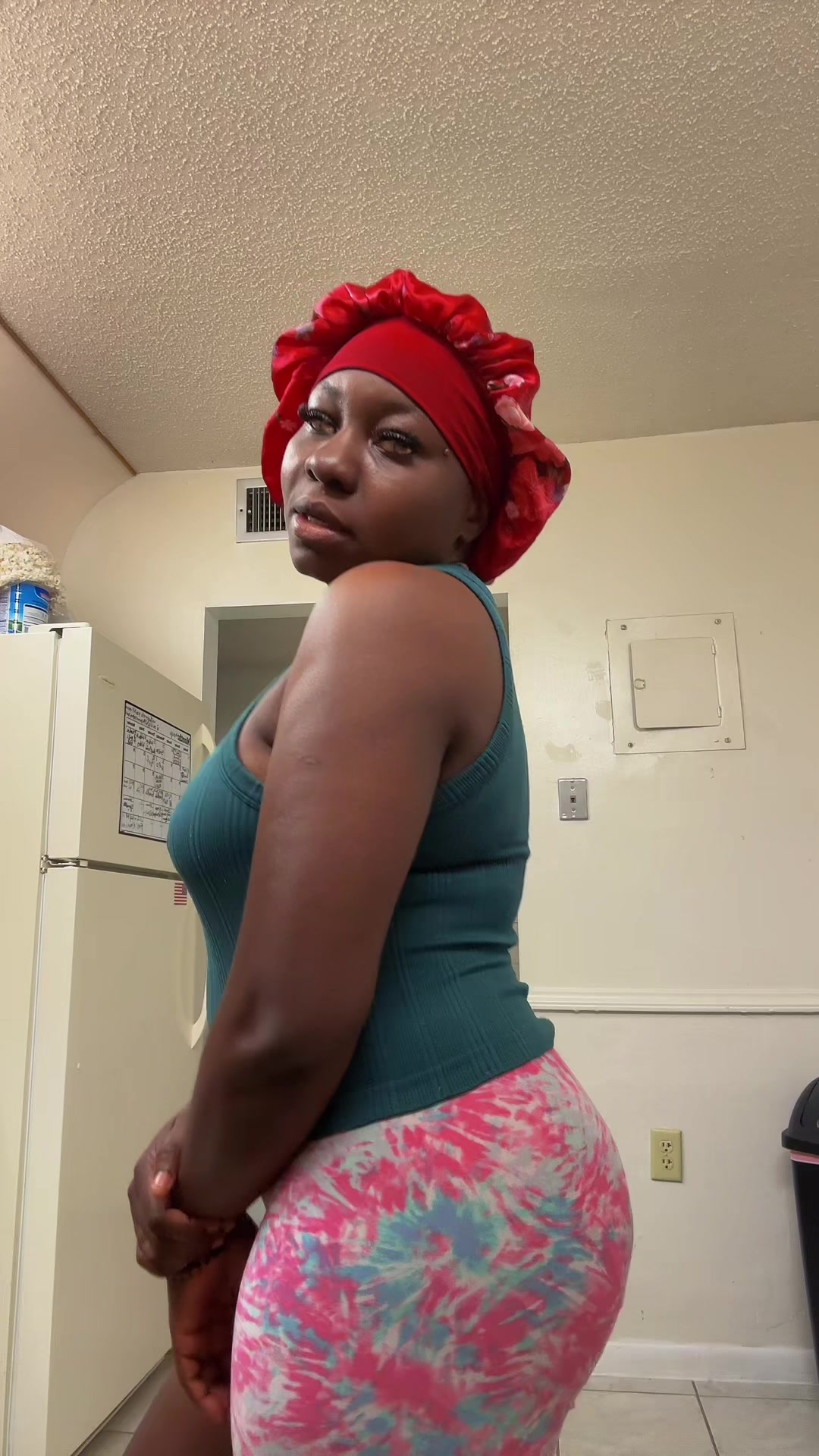 @HannahLeeStore