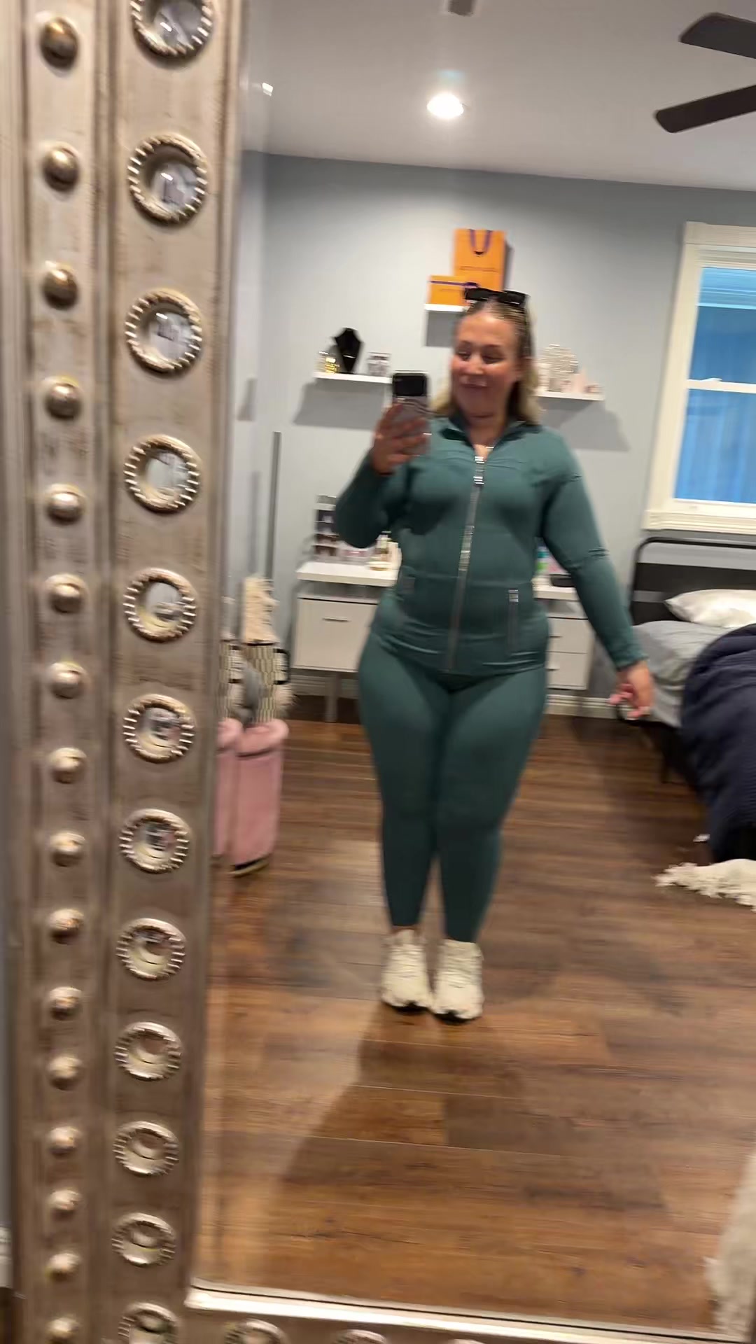 @av
