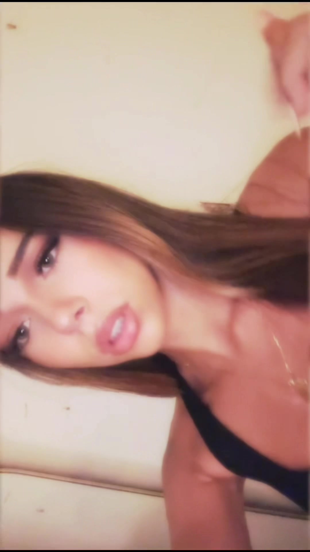 @𝑬𝒍𝒚𝒏