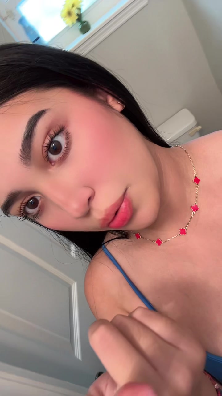@ᴠᴀʟᴇʀɪᴀ💋