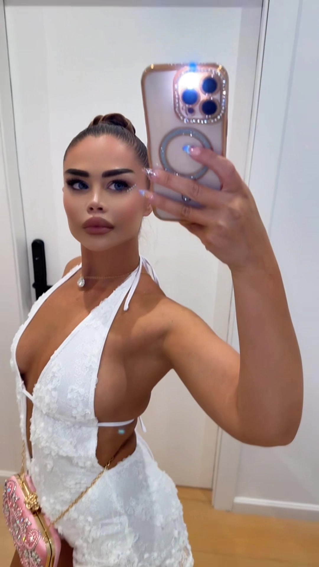 @kloena