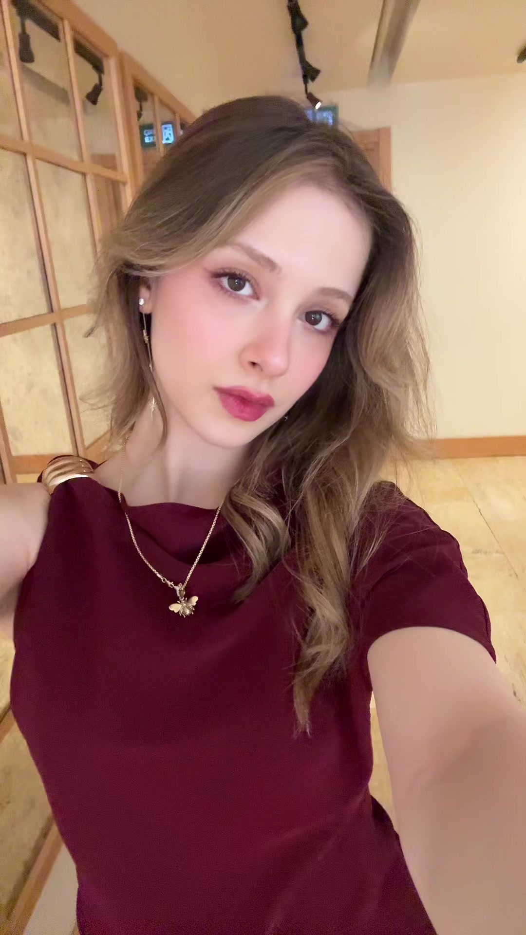 @Elif Sara&ccedil;
