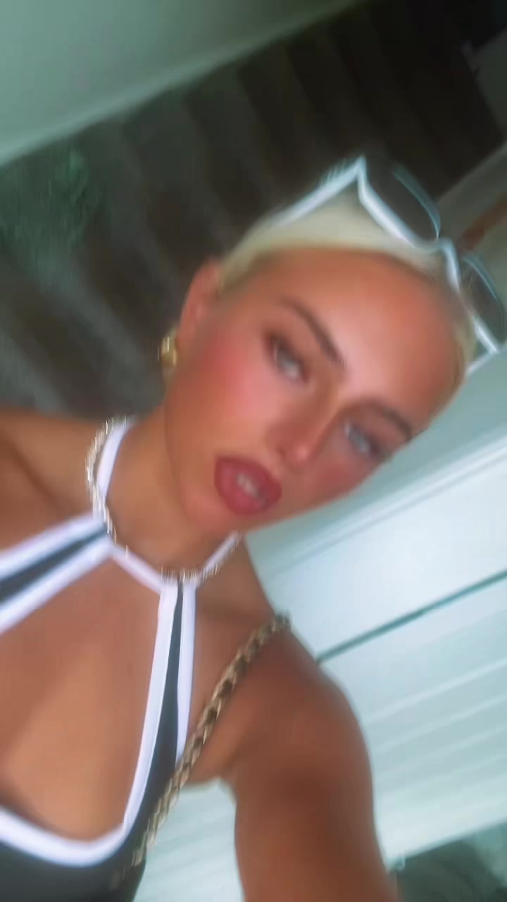 @_skyeyoung