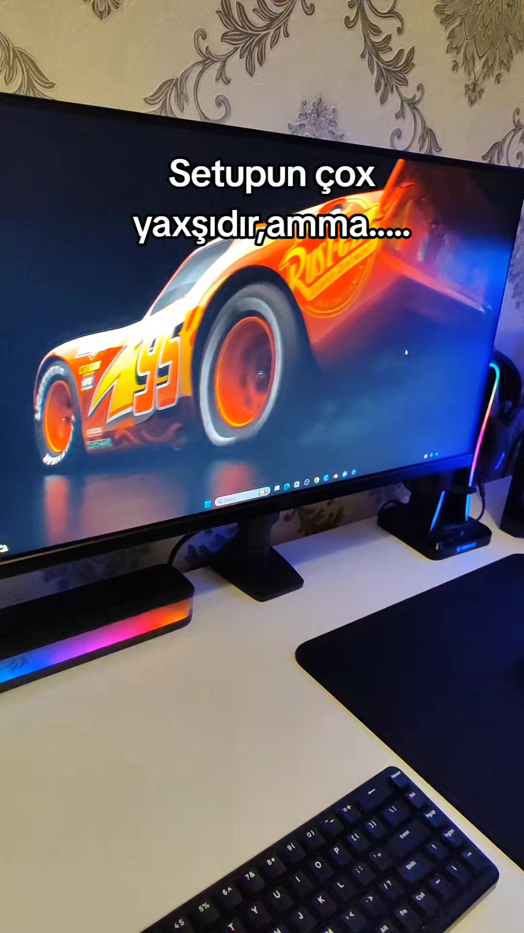 @M6qax