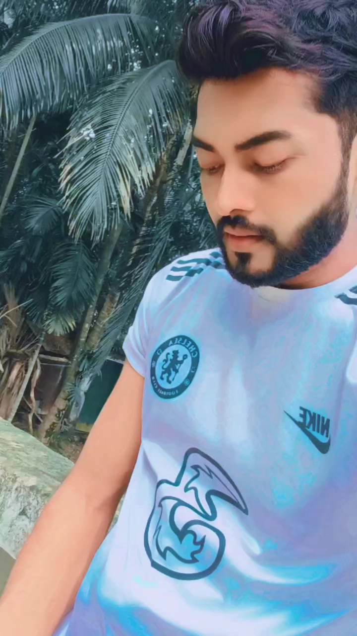 @🤴🦋আশিক হাওলাদার🦋🤴