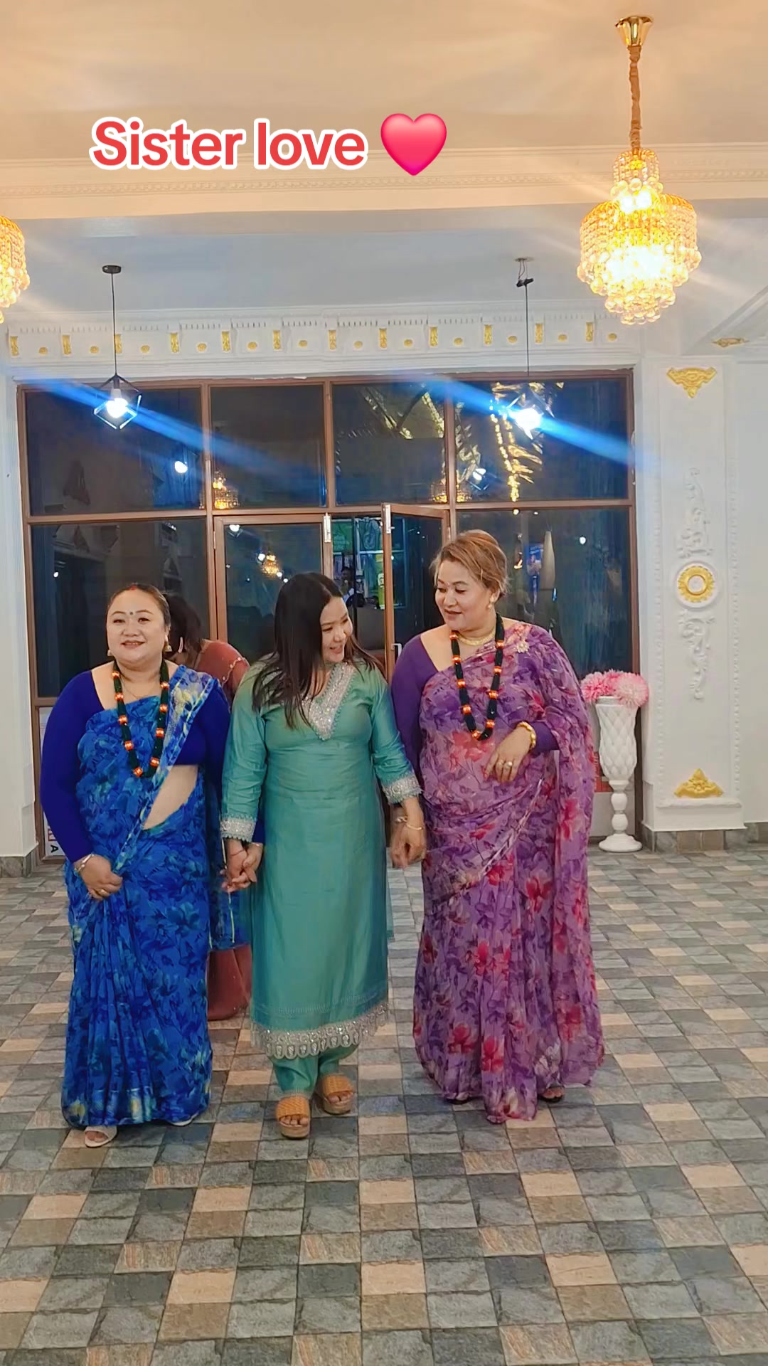 @युnika🧡🧡