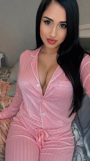 @Vicky💕
