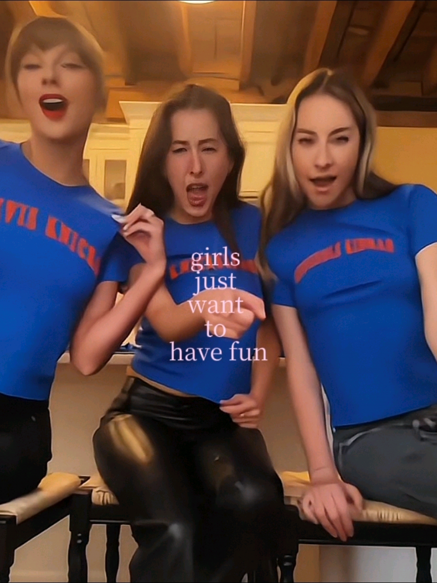 @𝒮𝓉𝒶𝓇 𝒟𝓊𝓈𝓈𝓉 ⋆