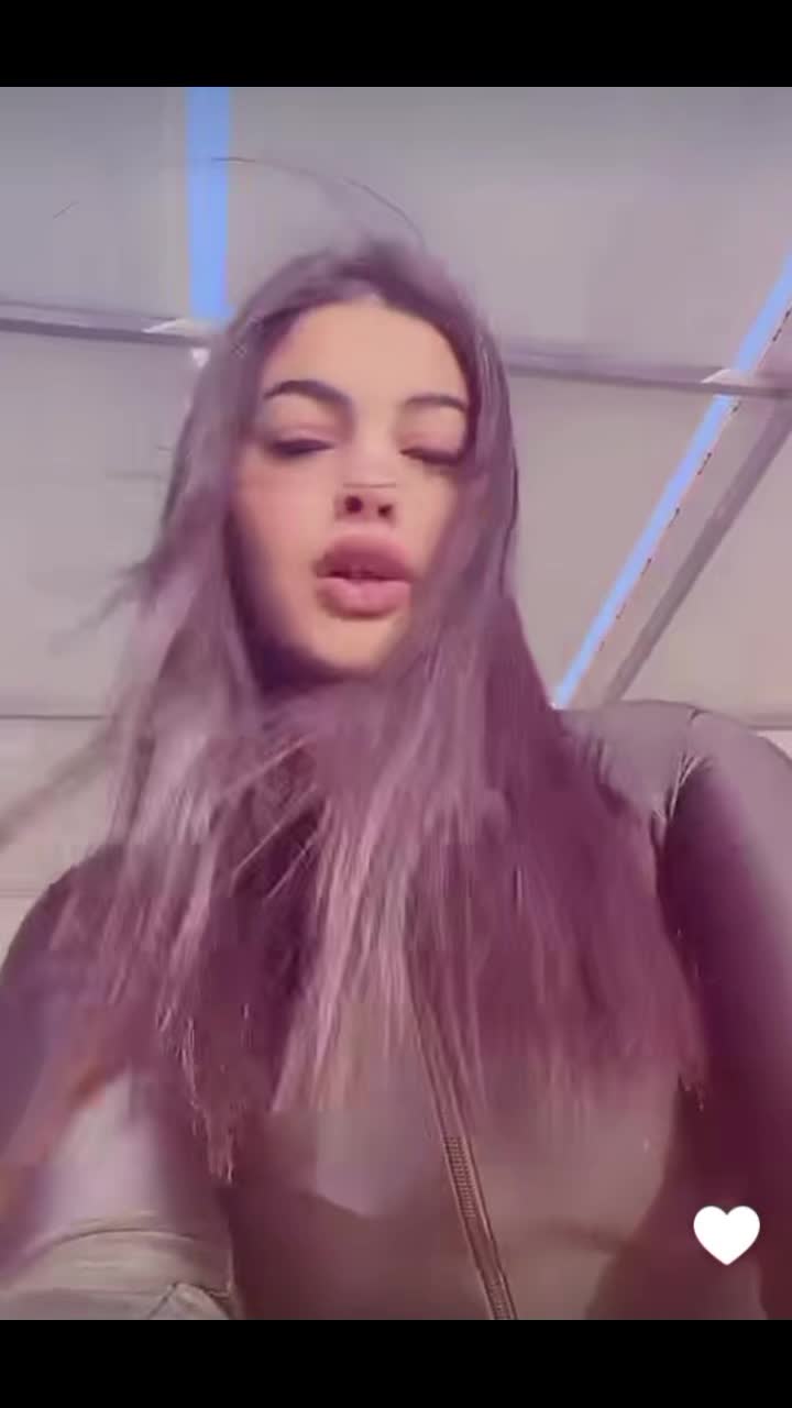 @♕🦋_candyll_🦋♕