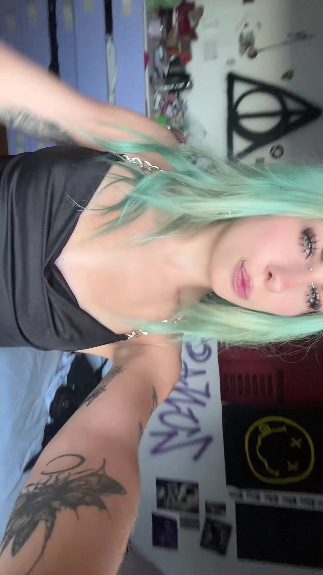 @Luna