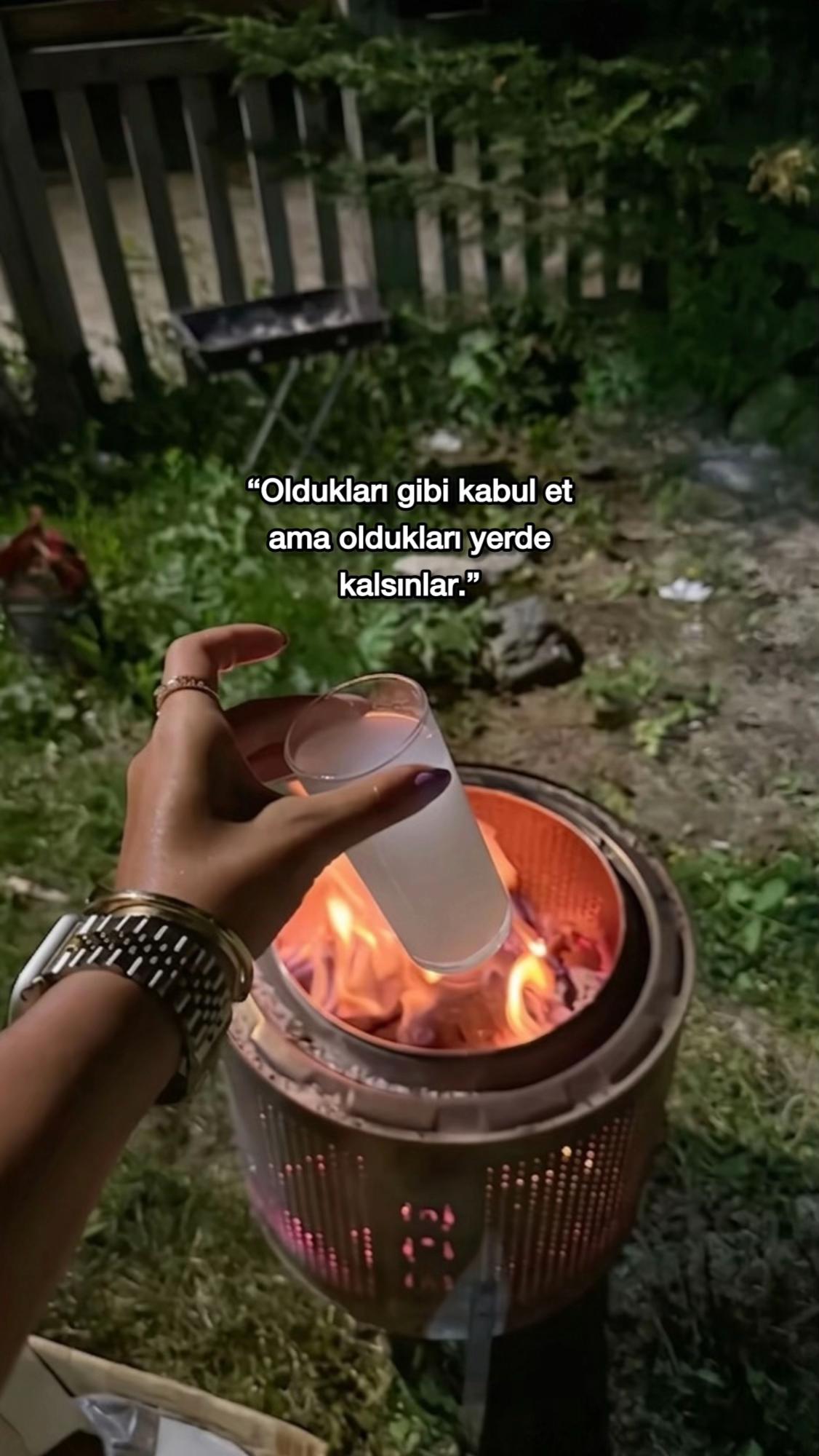@Ꮆᗴᑕᗴᗰ ✰
