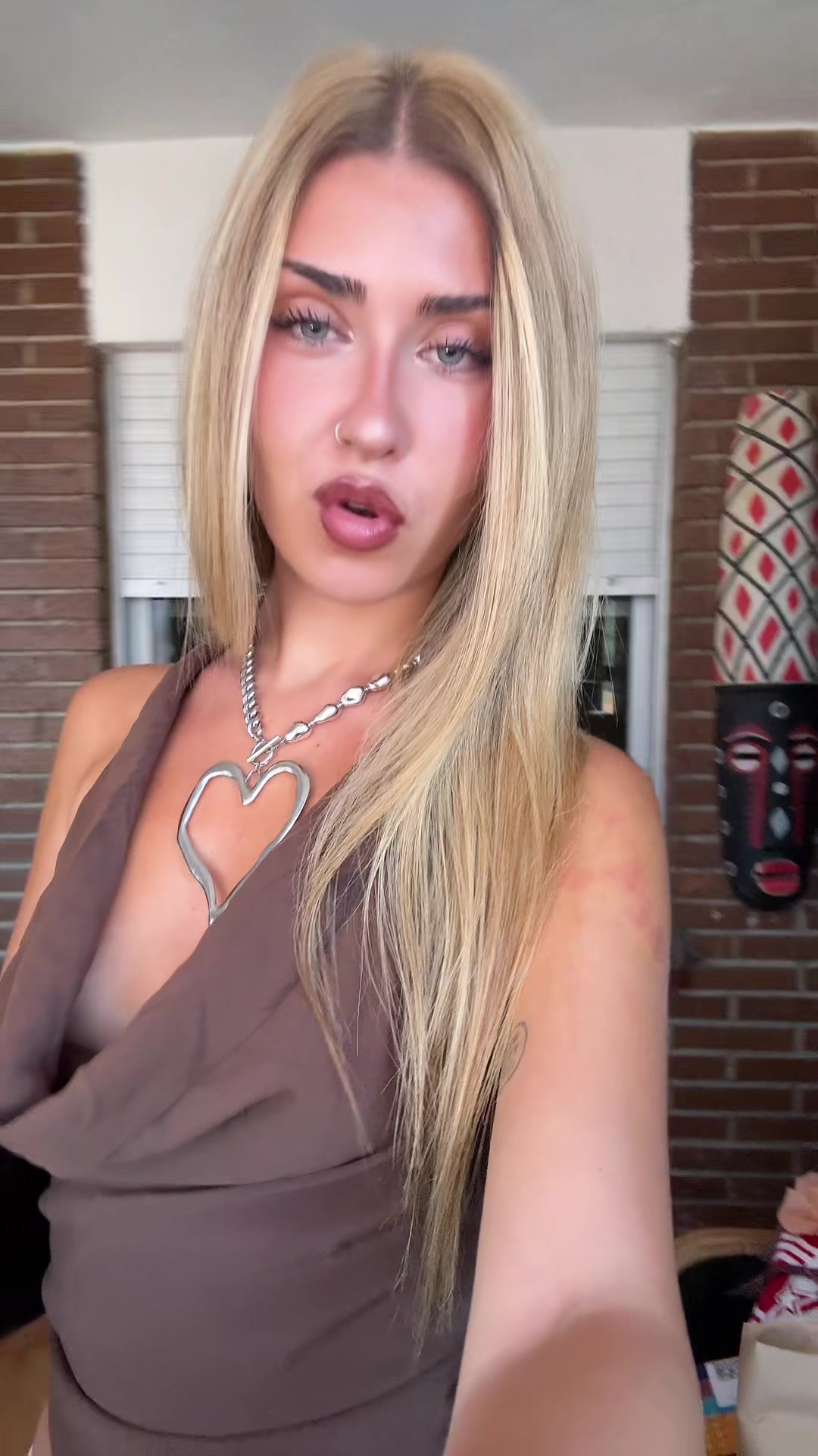 @lu