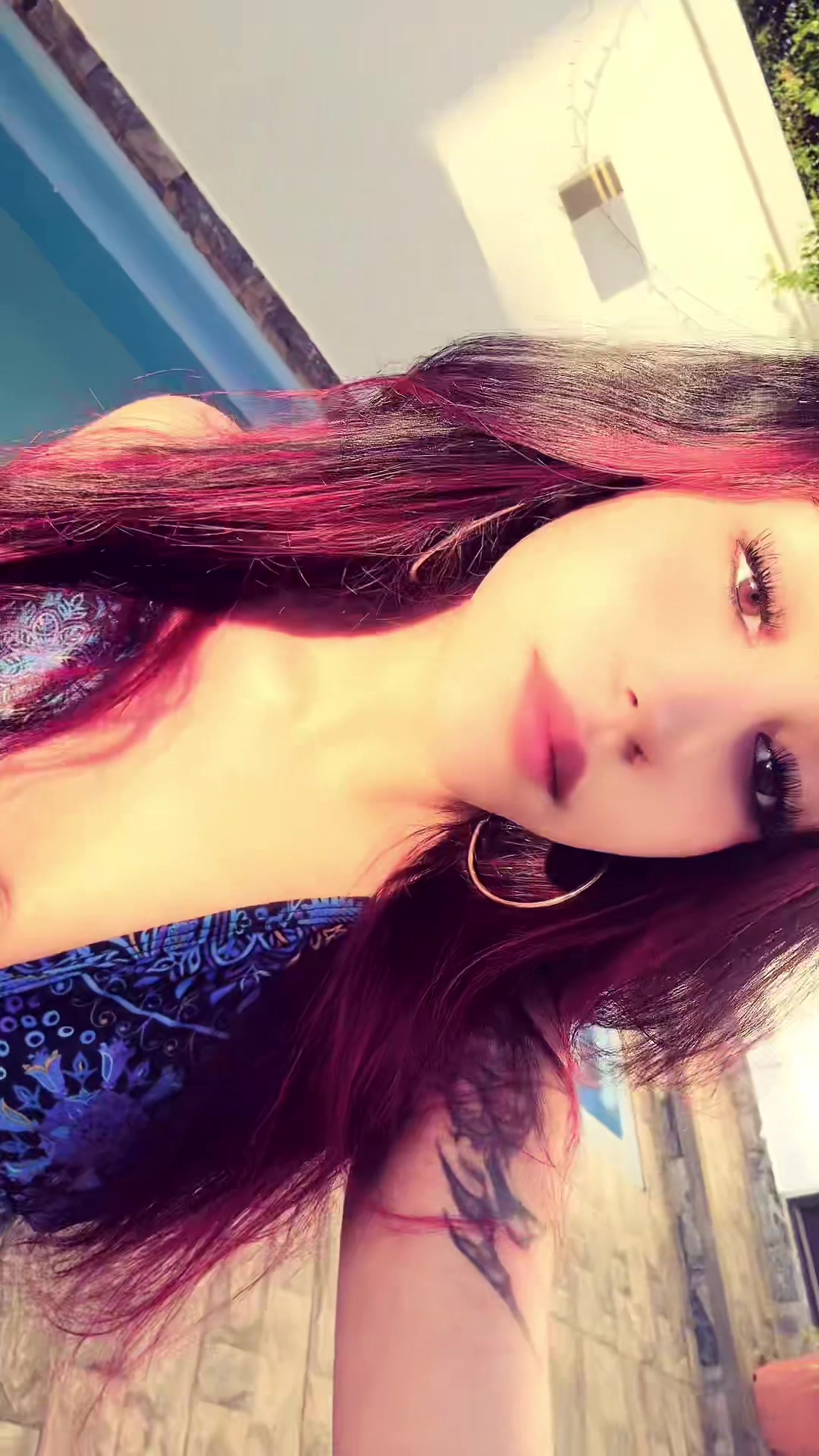 @$